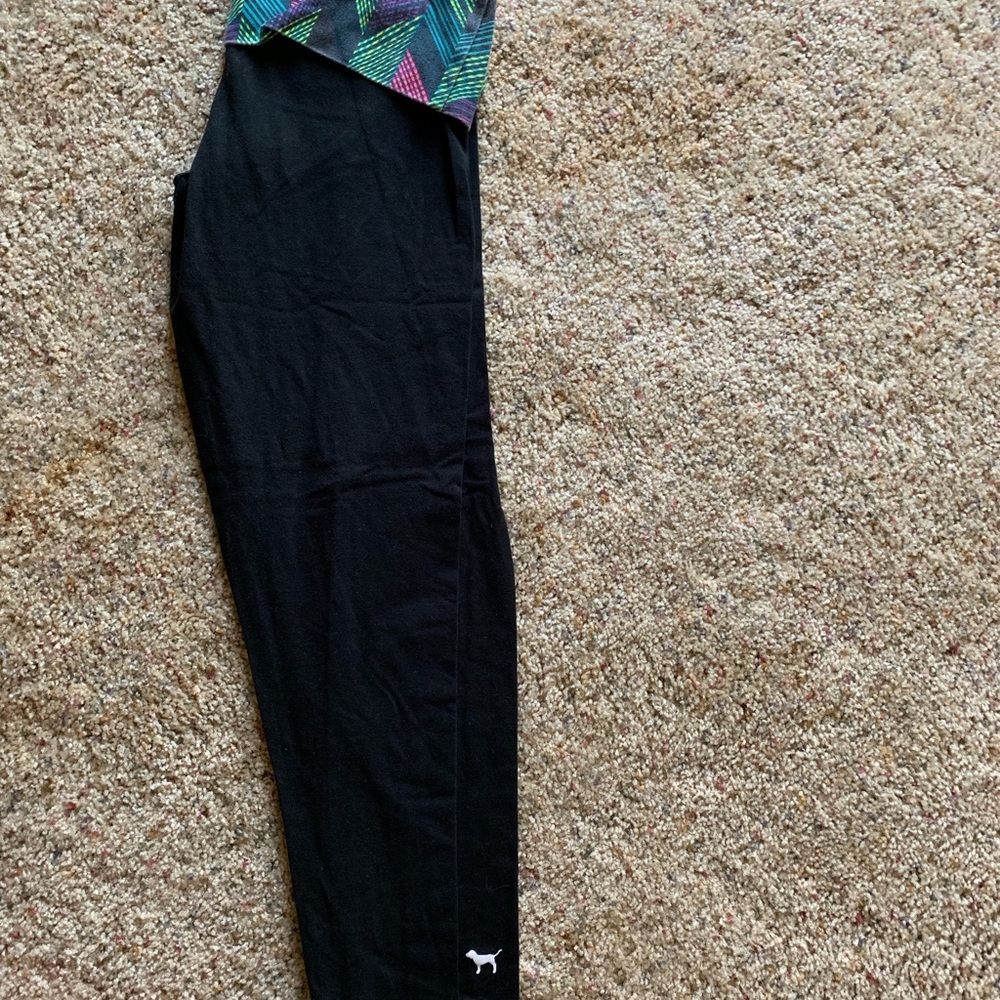 Victoria Secret Pink Capri Leggings